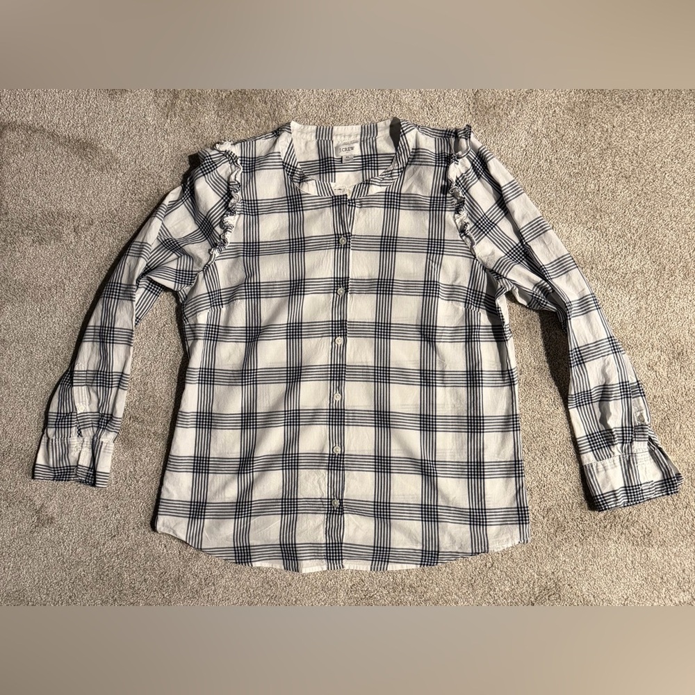 J Crew Women’s Long sleeve blue and white Plaid Button-Up Blouse size XL